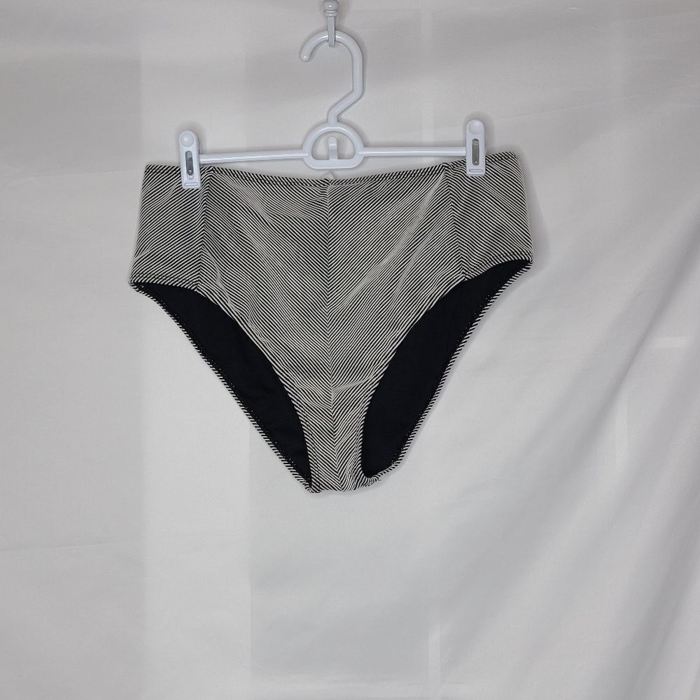Ambrielle Swim Textured High Waist Bikini Bottoms Size L